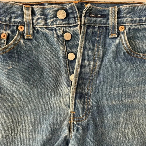 Vintage 90s Levi’s 501 Cut Off Jean Shorts Tag size 30 - Picture 4 of 11